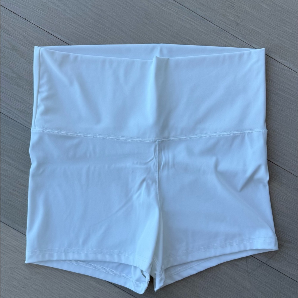 Daniel Guzio mini shorts - Picture 2 of 4